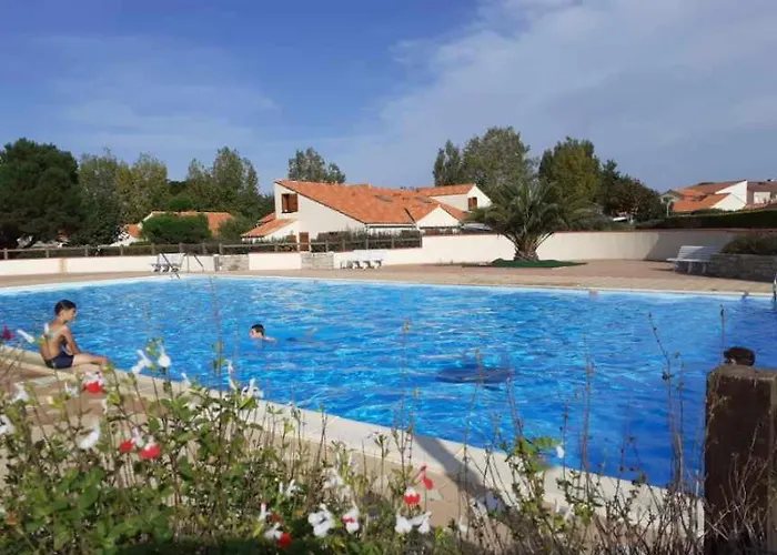 Maison Avec Piscine Commune à 800m De La Casa vacanze Brem-Sur-Mer